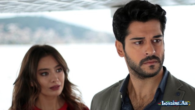 Bu da Burak Özçivitin anası - FOTO - LoaDinG.Az