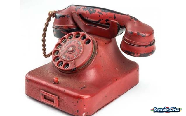 Hitlerin qırmızı telefonu satışa çıxarıldı - 300 min dollar. - LoaDinG.Az