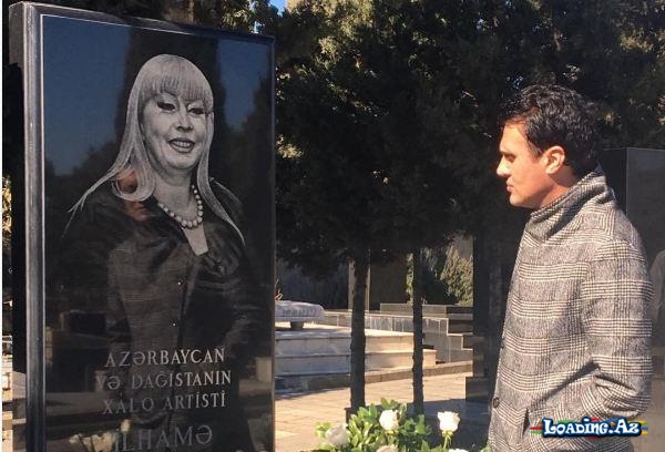 Nadir İlhamənin məzarını ziyarət etdi - FOTO - LoaDinG.Az