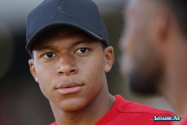 Mbappe Monakonu tərk etmək qərarına gəldi - LoaDinG.Az