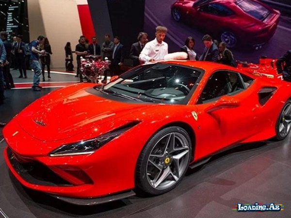 Ferrari yeni modelini təqdim etdi - FOTO - LoaDinG.Az