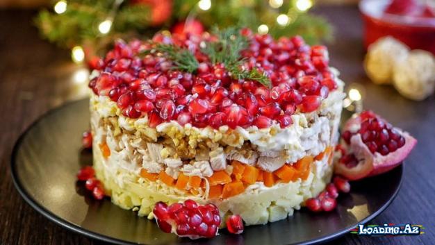 Qırmızı papaq salatı