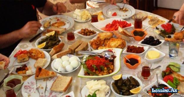 Sahurda nələr yemək lazımdır? Bütün günü sizi tox saxlayacaq və susuz qalmayacağınız 11 yemək