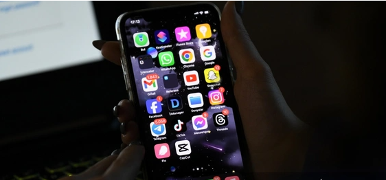 "iPhone"lara tarixin ən böyük yenilənməsi gəlir - SİYAHI - LoaDinG.Az