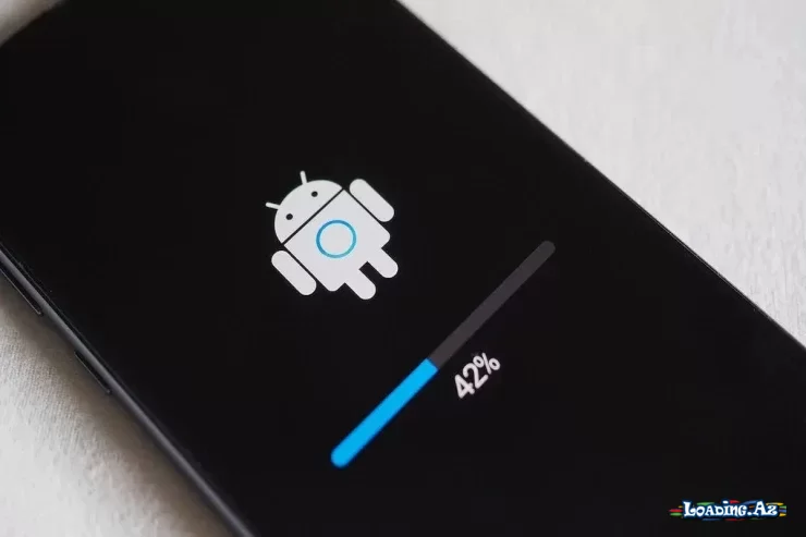 "Google" 3 köhnə telefona dəstəyini dayandırdı - LoaDinG.Az