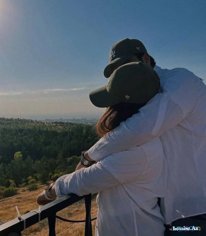 Couple - LoaDinG.Az