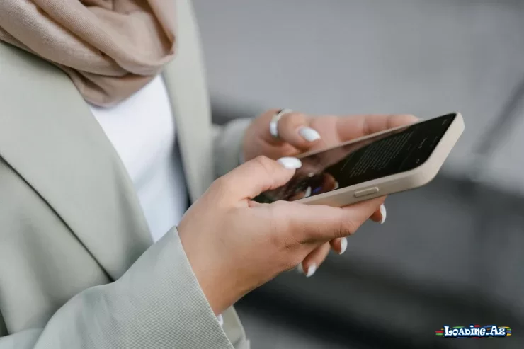 Smartfonunuzdakı yeddi ən təhlükəli PROQRAM - LoaDinG.Az