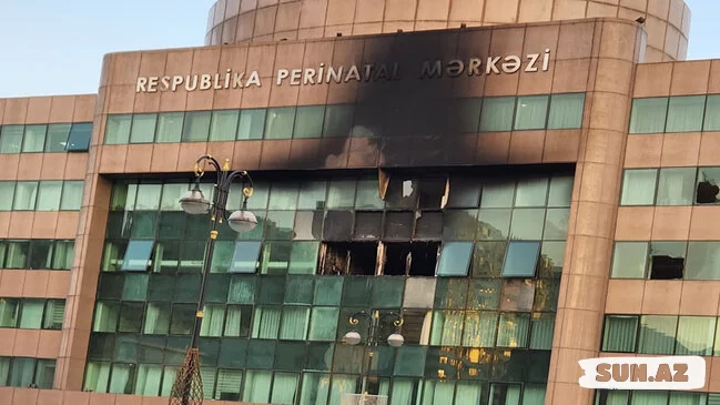 7 körpənin öldüyü yanğında təqsirləndirilən sabiq direktor məhkəmə dövründə ölkəni 2 dəfə tərk edib