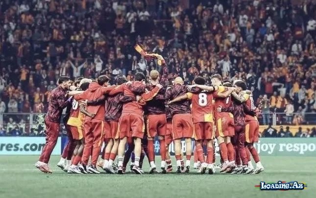 UEFA-dan “Qalatasaray”a azarkeş qadağası - LoaDinG.Az