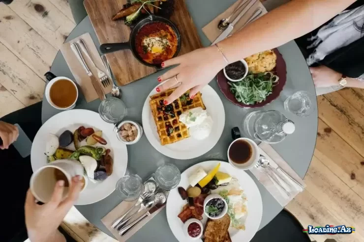 Restoranlarda etdiyimiz bu səhv ürəyi məhv edir - LoaDinG.Az
