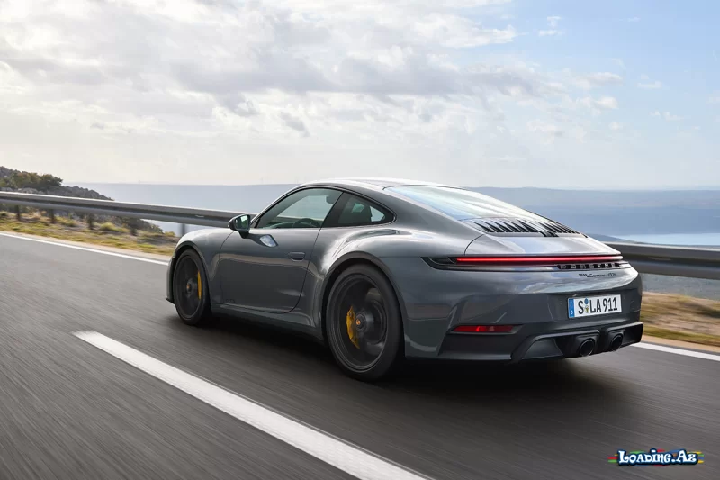 Porsche yeni 911 ilə təmiz sürücülük zövqü vəd edir... - LoaDinG.Az