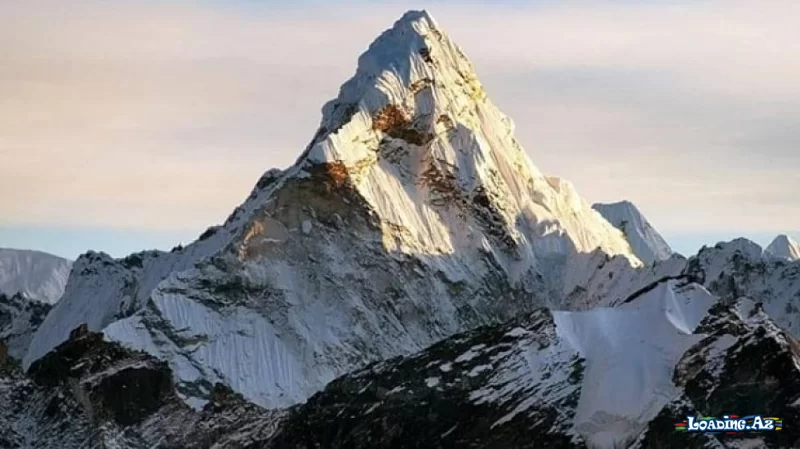 İllərdir səhv bilirmişik - Dünyanın ən hündür dağı Everest deyilmiş - LoaDinG.Az